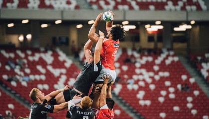 开云官网-巴拉圭战术压制马赛，布鲁诺如何用南美智慧撕碎欧洲防线？