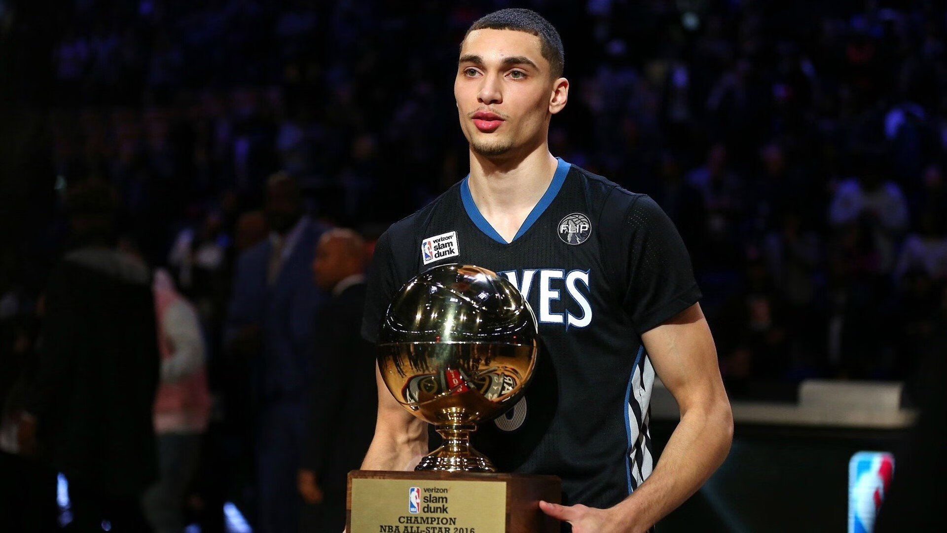 山西队正面击溃深圳队，贝恩成为关键先生