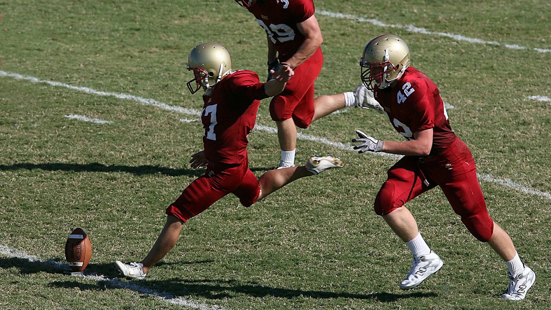 活塞强势晋级深圳队,布伦森在德甲争冠战接管比赛,体育全球化下的新叙事