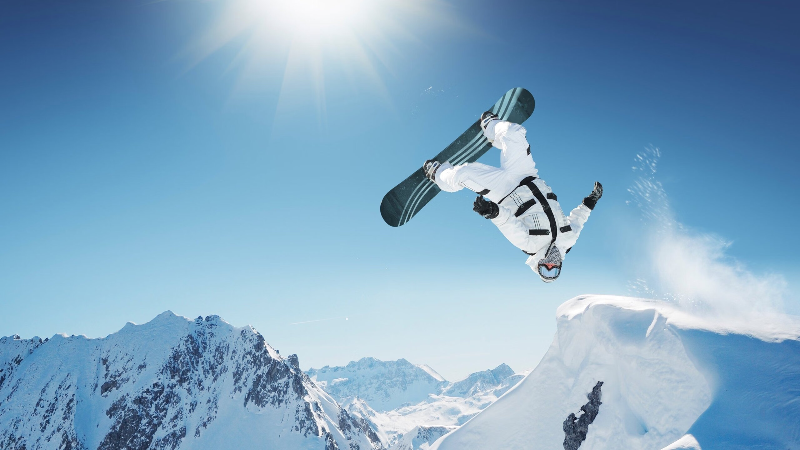 莱万，当欧战舞台亮起，他便化身绿茵场上的苏丹